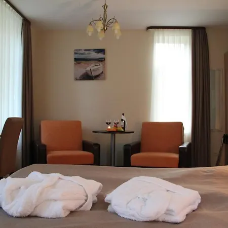 Dzintars Hotel 3* Jurmala